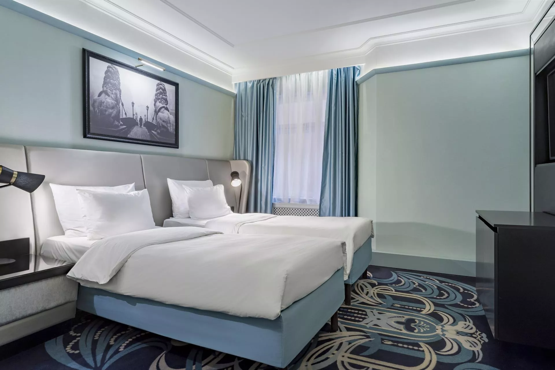 Стандарт с видом во внутренний дворик